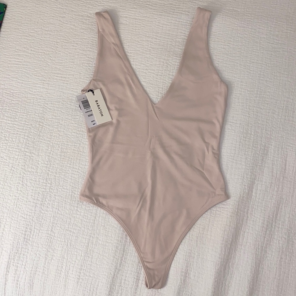 Babaton Size XS Contour B-Neck Bodysuit in Denude